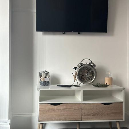 New Apartment 3 Brentford Esterno foto